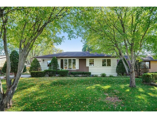 property at 724-50 1/2 50 1/2 Ave NE