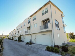 5098 Putney Hill Rd in South Jordan, UT - Building Photo - Building Photo