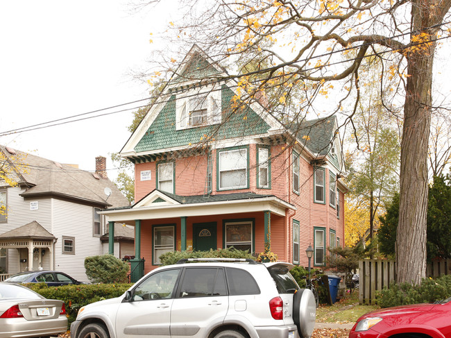 204 N Ingalls St in Ann Arbor, MI - Building Photo - Building Photo