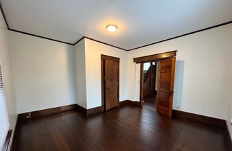 66 W Perry St in Tiffin, OH - Building Photo - Building Photo