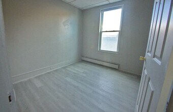 61-63 Circular Ave in Pittsfield, MA - Building Photo - Building Photo