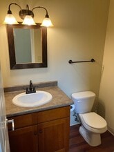 1002 Redwood St NW in Salem, OR - Building Photo - Building Photo