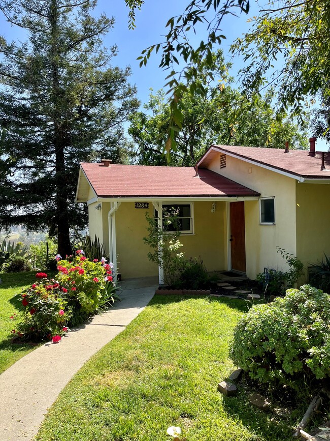 property at 1284 Montecito Dr