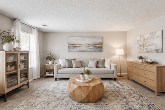 Lakeside Townhomes in Atlanta, GA - Building Photo - Building Photo