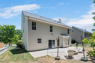 816 Wood Chapel Ln in Durham, NC - Building Photo - Building Photo