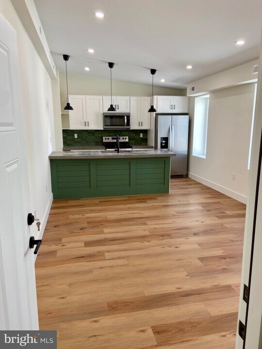 3948 Lancaster Ave Photo