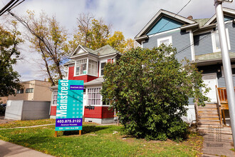 Avenue Houses in Calgary, AB - Building Photo - Building Photo