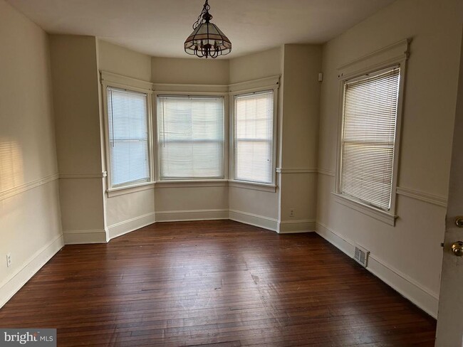 property at 1624 Browning Rd