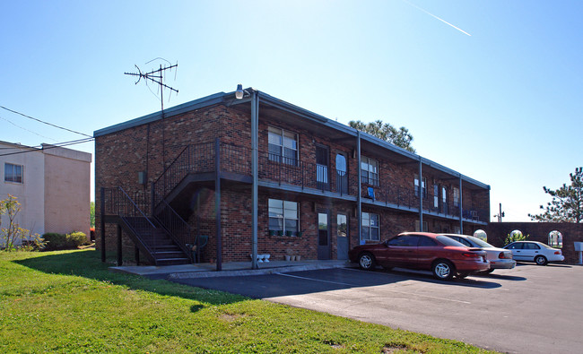 340 Sanderson St in Alcoa, TN - Foto de edificio - Building Photo