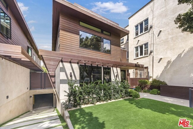 property at 141 Hollister Ave