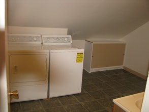 60 Dog Hill Rd, Unit B in Killingly, CT - Building Photo - Building Photo