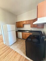 2652 E Main St in Wappingers Falls, NY - Building Photo