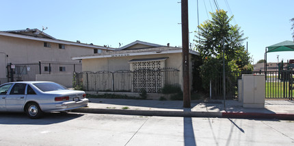 3800-3804 Baldwin Ave in El Monte, CA - Building Photo - Building Photo