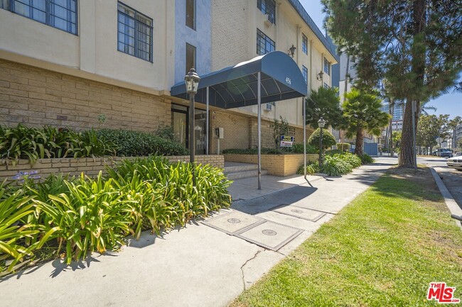 property at 456 S Harvard Blvd