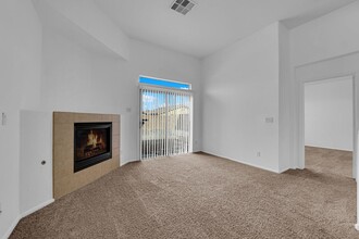 712 Yew Barrow Ct in Henderson, NV - Building Photo - Building Photo