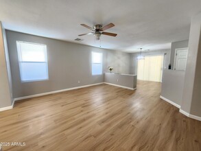 2161 W Gold Dust Ave in San Tan Valley, AZ - Foto de edificio - Building Photo