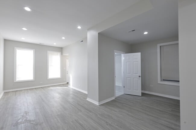 3621 S Winchester Ave in Chicago, IL - Building Photo - Building Photo