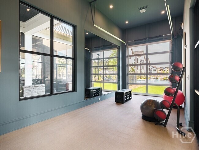 property at 154 Heartwood Ave S