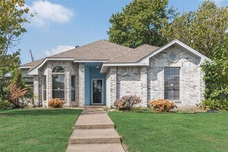 8701 Pheasant Run Dr in Rowlett, TX - Building Photo - Building Photo