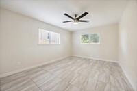 11204 Slippery Elm Trail in Austin, TX - Foto de edificio - Building Photo