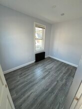 1451 52nd St, Unit 1 in North Bergen, NJ - Foto de edificio - Building Photo