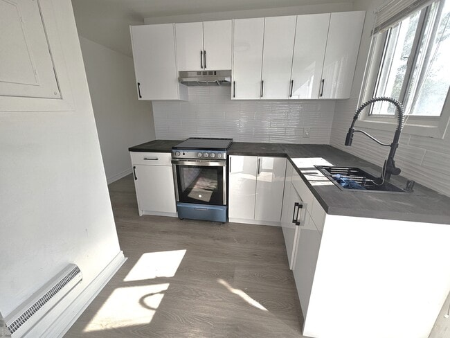 property at 19 Wellington St