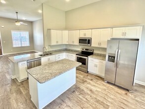 9308 Lakeside Cir S in Walls, MS - Building Photo - Building Photo