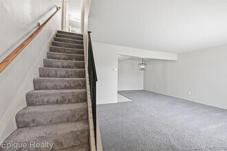 29792 City Center Dr in Warren, MI - Foto de edificio - Building Photo