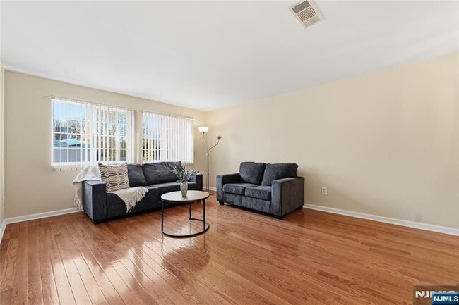 199 Union St in Rutherford, NJ - Building Photo - Building Photo