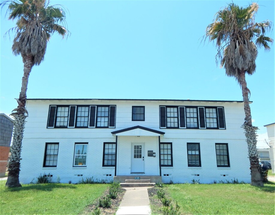 638 Glazebrook in Corpus Christi, TX - Foto de edificio