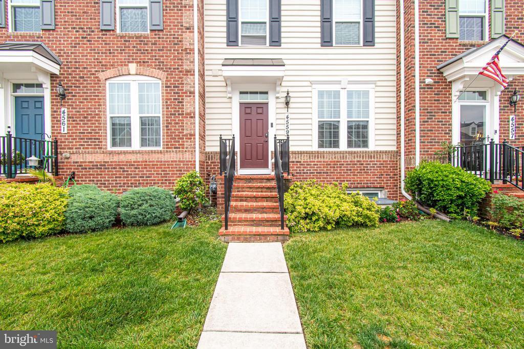 4559 Tinder Box Cir in Monrovia, MD - Building Photo