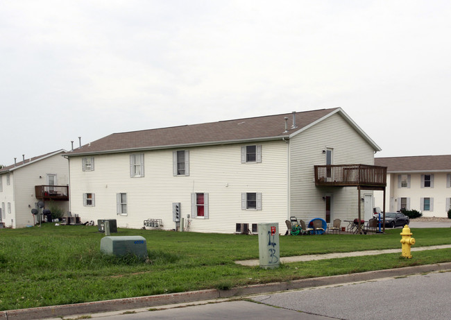 Stone Brook Apartments in Goshen, IN - Building Photo - Building Photo