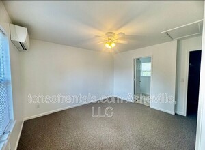 3 Rosemont Ct in Asheville, NC - Building Photo - Building Photo