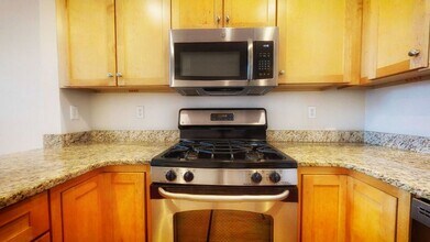 121 2nd St, Unit 335Bd in Cambridge, MA - Foto de edificio - Building Photo