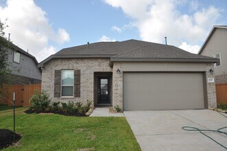 32327 Melbrooke Dr in Brookshire, TX - Foto de edificio - Building Photo