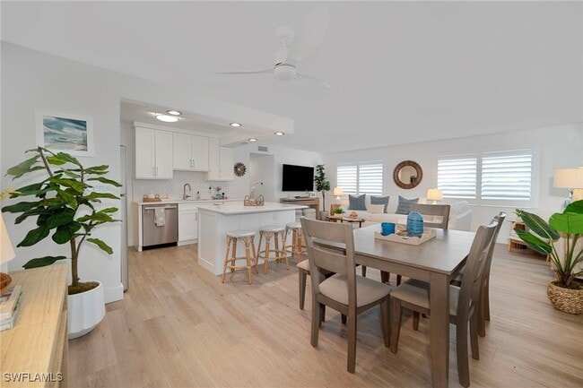 1950 Gulf Shore Blvd N in Naples, FL - Building Photo - Building Photo