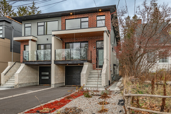 533 Broadhead Av in Ottawa, ON - Building Photo - Building Photo