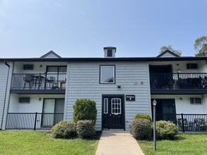 Lakeview Apartments in Liverpool, NY - Foto de edificio - Building Photo