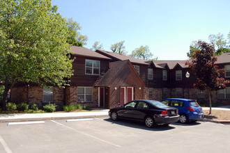 Limekiln Manor in Mt Pocono, PA - Foto de edificio - Building Photo