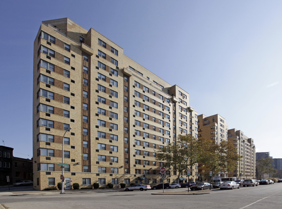 2601 Parkway Condominiums in Philadelphia, PA - Building Photo