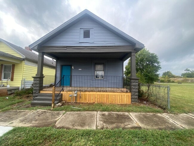 property at 1316 N 5th Ave