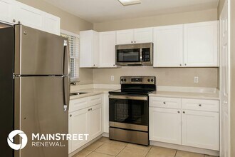 129 Nancy St in Oak Hill, FL - Building Photo - Building Photo