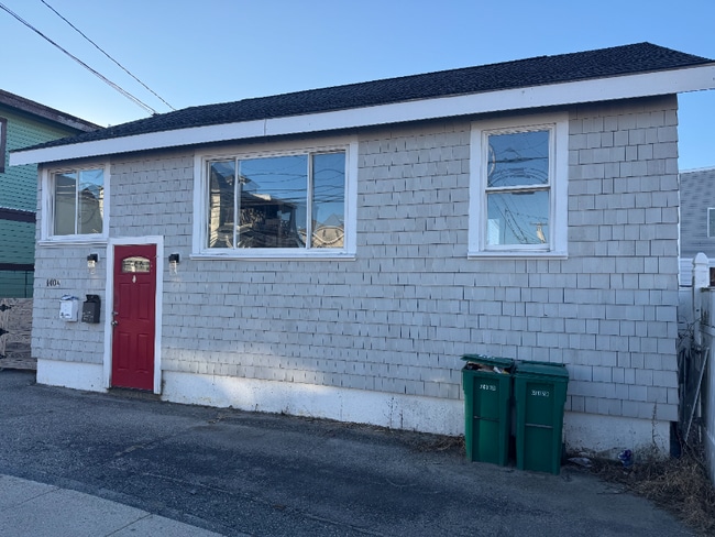 property at 140 Ashworth Ave