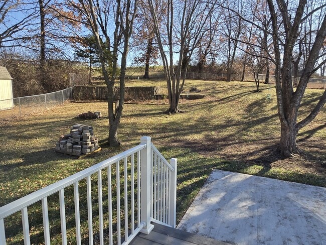 6811 Orchard St in Pleasant Valley, MO - Building Photo - Building Photo