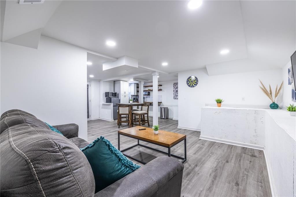 1122 Elaine Dr in Forest Park, GA - Building Photo