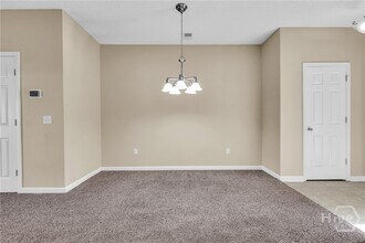 975 Canyon Oak Loop in Richmond Hill, GA - Building Photo - Building Photo