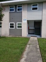 834 Sky Lake Cir in Orlando, FL - Building Photo