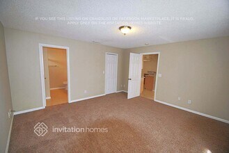 718 Starland St SE in Palm Bay, FL - Foto de edificio - Building Photo