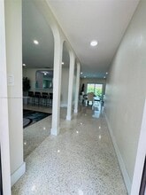 1725 SW 102nd Ct in Miami, FL - Building Photo - Building Photo