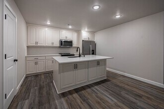 370-a SE 95th Rd in Warrensburg, MO - Building Photo - Building Photo